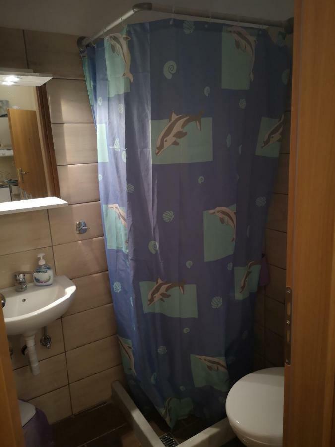 Apartment Alexis Armeno *